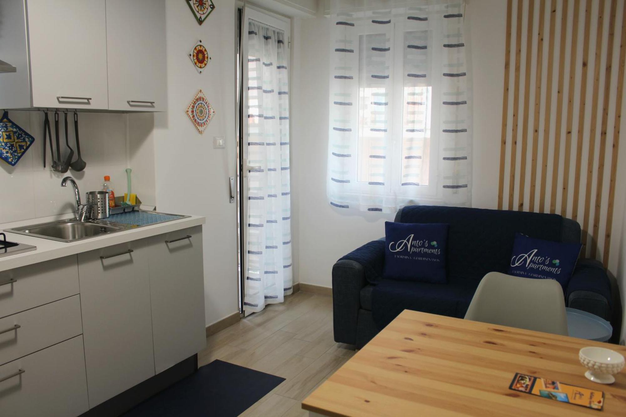 Anto'S Apartment - גיארדיני נאקסוס מראה חיצוני תמונה